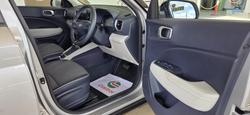 2025 Hyundai Venue Elite QX.V5 MY25 Shimmering Silver & Abyss Black Roof