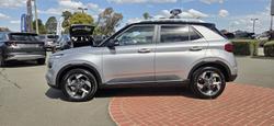2025 Hyundai Venue Elite QX.V5 MY25 Shimmering Silver & Abyss Black Roof