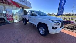 2025 Mitsubishi Triton GLX