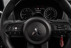 2025 Mitsubishi Triton GLX