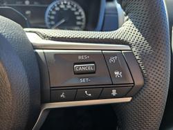 2025 Mitsubishi Triton GLS