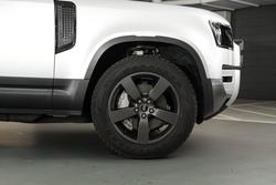 2023 Land Rover Defender 110 D300 SE
