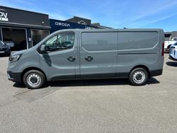 2025 Renault Trafic Premium