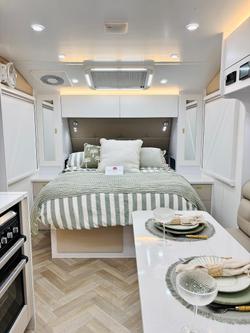 2025 Wonderland RV Amaroo 21Ft Large En-Suite Layout