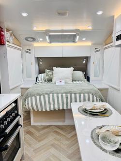 2025 Wonderland RV Amaroo 21Ft Large En-Suite Layout