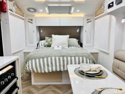 2025 Wonderland RV 21Ft Large En-Suite Layout
