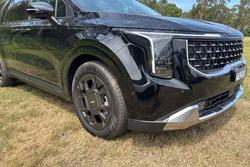 2025 Kia Carnival GT-Line HEV