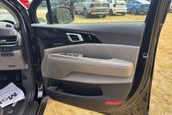 2025 Kia Carnival GT-Line HEV