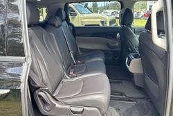 2025 Kia Carnival GT-Line HEV