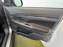 2024 Mitsubishi ASX ES