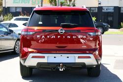 2024 Nissan Pathfinder Ti-L