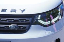 2017 Land Rover Discovery TD6 SE