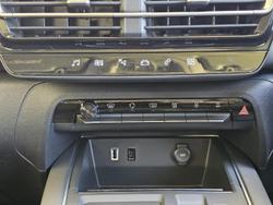 2024 Citroen C5 Aircross Sport C84 MY24 Nera Black