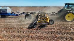 0 SERAFIN ULTISOW STPL ROW CROP SINGLE DISC SEEDER YELLOW