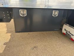 2022 mitsuishi Fuso 12/27 12/14/27