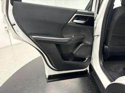 2024 Mitsubishi Outlander ES