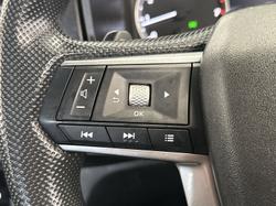 2024 Mitsubishi Outlander ES