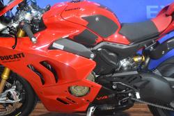 2023 Ducati PANIGALE V4 S Red