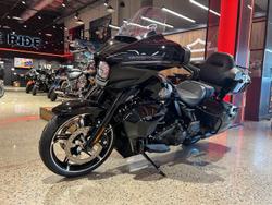 2025 Harley-Davidson Street Glide Ultra 117 (FLHXU) Touring Black