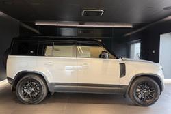2023 Land Rover Defender 110 D300 SE