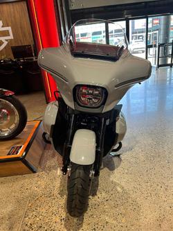 2025 Harley-Davidson Street Glide Ultra 117 (FLHXU) Touring