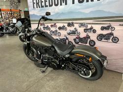 2018 Harley-davidson FLSL SOFTAIL SLIM Industrial Gray Denim