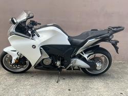 2011 Honda VFR1200F WHITE