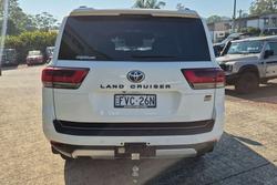 2023 Toyota Landcruiser GR Sport