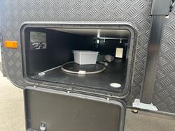 2025 New Age Caravans Manta Ray 16 Expedition My26