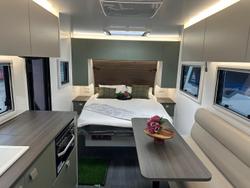 2025 New Age Caravans Roadowl 21 Ft Family My26