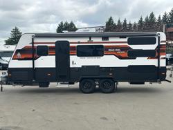 2025 New Age Caravans Roadowl 21 Ft Family My26
