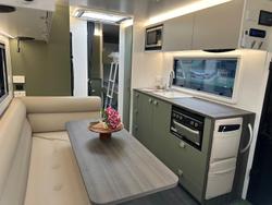 2025 New Age Caravans Roadowl 21 Ft Family My26