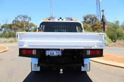 2023 Toyota Hilux SR