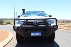 2023 Toyota Hilux SR