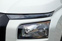 2025 Mitsubishi Triton GLX