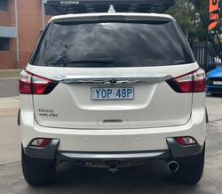 2017 Isuzu MU-X LS-T