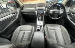 2017 Isuzu MU-X LS-T