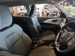 2025 Suzuki Swift Hybrid Plus