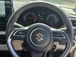 2025 Suzuki Swift Hybrid Plus