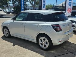 2025 Suzuki Swift Hybrid Plus