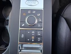 2017 Land Rover Discovery TD6 First Edition