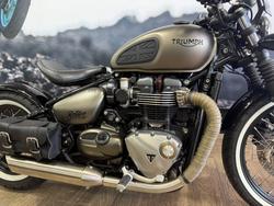 2018 Triumph BONNEVILLE BOBBER GREY