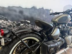 2018 Triumph BONNEVILLE BOBBER GREY