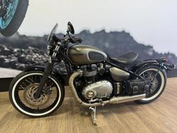 2018 Triumph BONNEVILLE BOBBER GREY