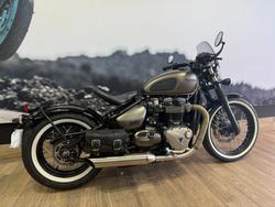 2018 Triumph BONNEVILLE BOBBER GREY