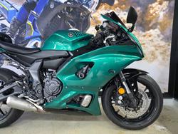 2023 Yamaha YZF-R7LA GREEN