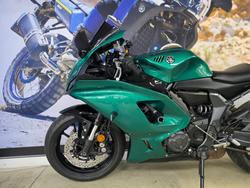 2023 Yamaha YZF-R7LA GREEN