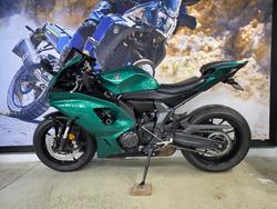 2023 Yamaha YZF-R7LA GREEN