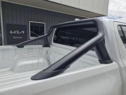 2025 Toyota Hilux SR5 48V