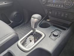 2025 Toyota Hilux SR5 48V